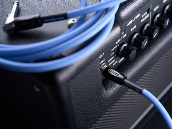 Boss 10' Angled Instrument Cable