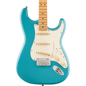 Fender Player II Stratocaster® in aquatone blue